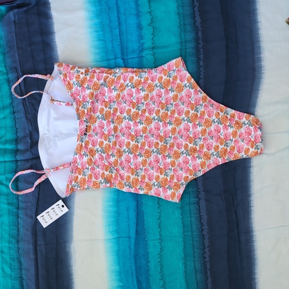 🌸 NWT NANA SWIMSUIT - Picture 4 of 11